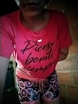 Lucianaferro  online show from April 26, 10:18 pm