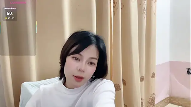 Linda-LL online show from April 7, 1:02 pm