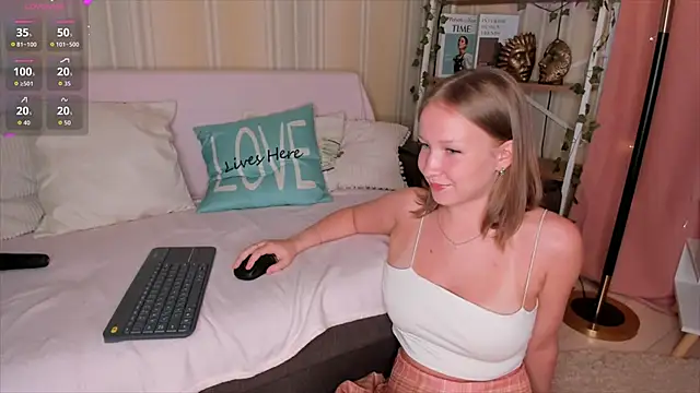 ms evasweet online show from April 3, 11:30 am