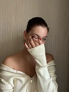 KikiWatson online show from October 4, 12:33 pm