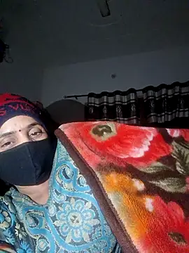 menakshiiikaur online show from December 18, 5:39 pm