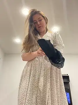 Topvi  online show from December 15, 2:33 pm