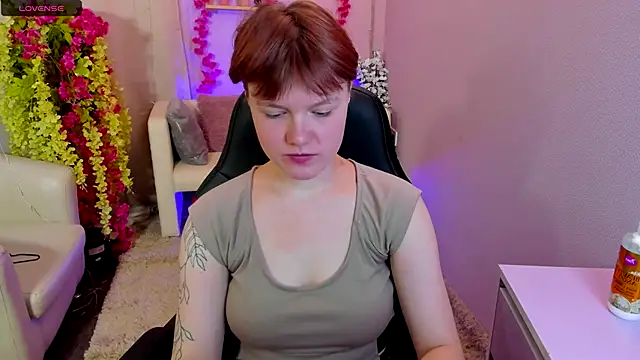 DreamyLuna online show from September 12, 8:49 pm