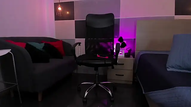 Zara Jackson online show from January 31, 7:11 pm