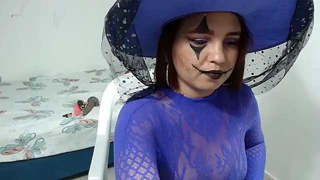 Agatha browser online show from October 31, 3:27 pm