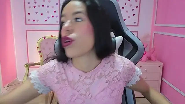 stephania t online show from September 16, 11:40 am