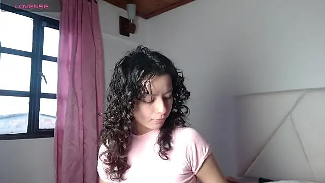 julz 03 online show from October 29, 12:09 pm