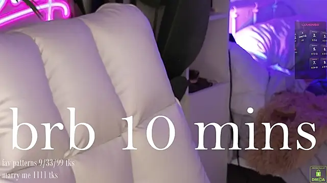 violetviolator online show from September 28, 4:52 am