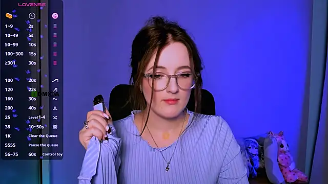 luna berryy online show from November 14, 8:42 pm