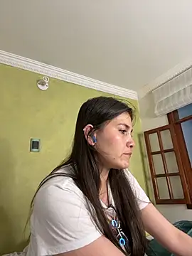 aurora divine online show from September 17, 10:52 pm