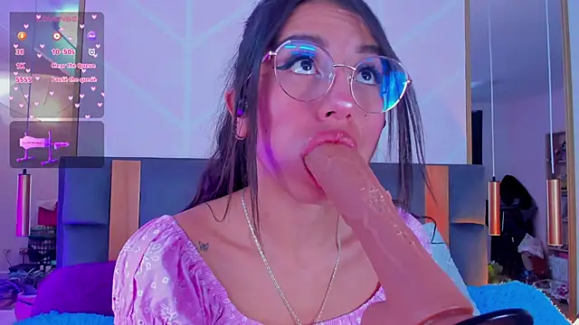 MadyJackson online show from January 19, 11:39 am