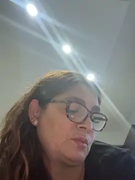 AntonellaAlondra4 online show from October 19, 10:45 pm