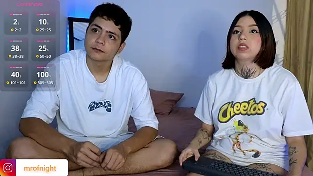 kitty of nighttt online show from September 28, 3:35 am