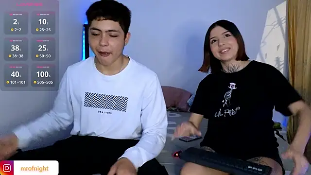 kitty of nighttt online show from October 3, 3:33 am