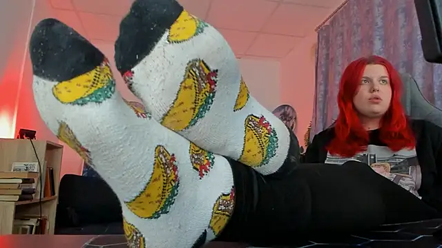 NielletaBlossom online show from March 4, 2:51 am