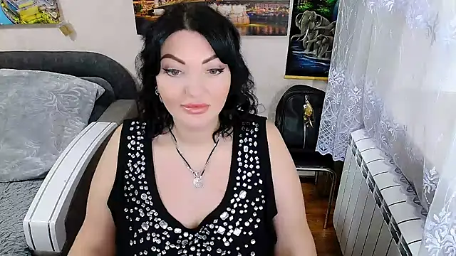 Lady Boom Wild  online show from November 21, 8:05 am