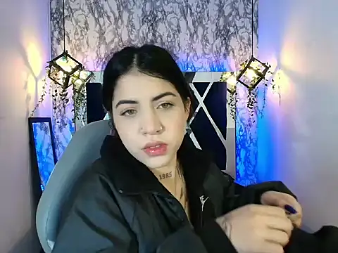 Violet m online show from November 18, 11:55 am