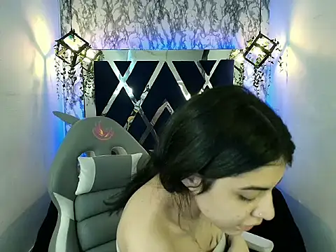 Violet m online show from November 17, 11:44 am