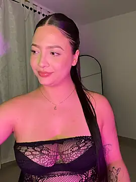 NathRossi online show from February 28, 4:56 am