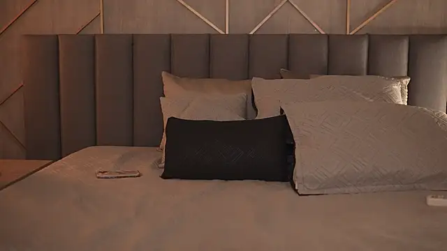 miia blake online show from October 11, 11:29 pm