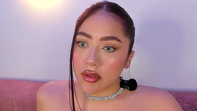 nicolle pierce online show from February 7, 3:05 pm