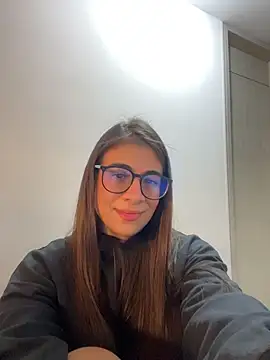 MariaIsabella8 online show from June 3, 11:21 pm