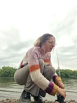 KierBearKisses online show from October 14, 2:41 pm