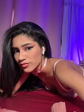 chiarabrielle00 online show from April 8, 11:34 am