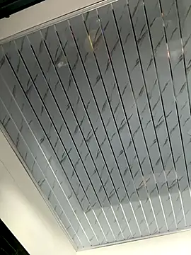 Baby Niels online show from October 8, 8:02 pm