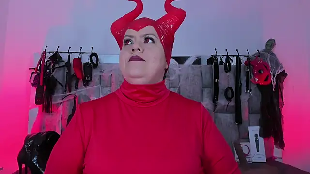 vanessa moka online show from October 17, 1:47 pm