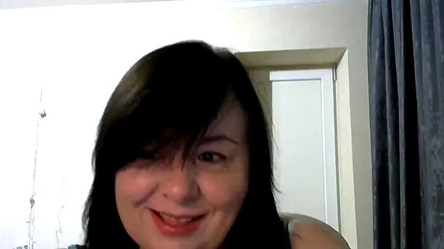 EmiliaLooo online show from October 11, 4:17 am