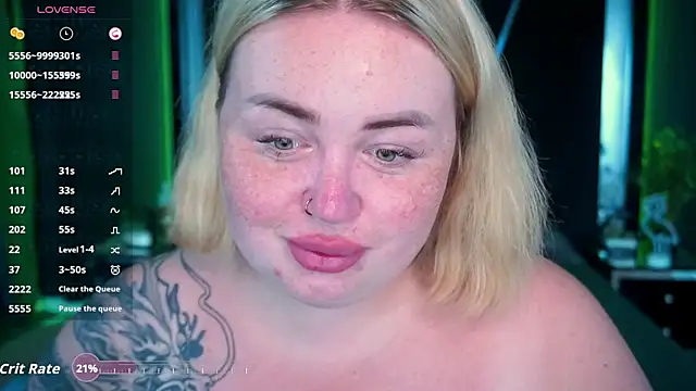 ZaraReignn online show from September 8, 7:35 pm