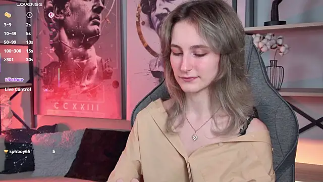 LuxRayi online show from October 8, 6:12 pm