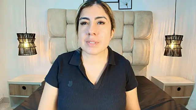 AdharaSmithh online show from July 10, 7:58 pm