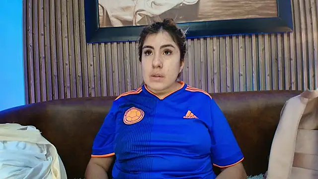 AdharaSmithh online show from July 7, 3:37 pm