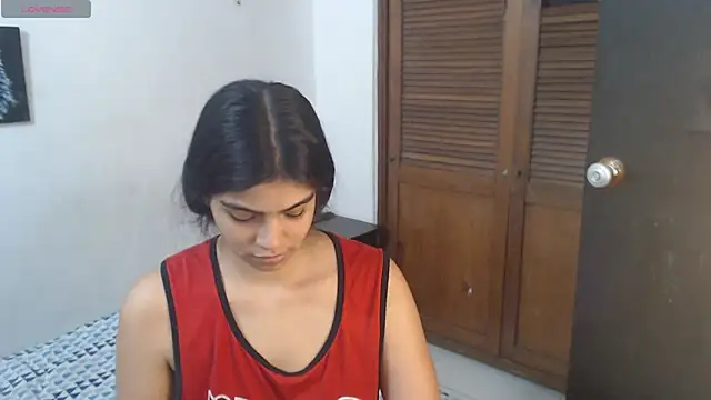 Pocahontas Princess  online show from November 22, 1:30 am