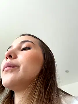 SophieRaily  online show from September 29, 7:08 pm