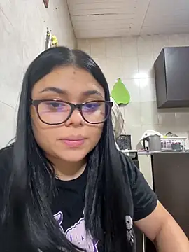 alissonfernandez  online show from September 18, 4:16 pm