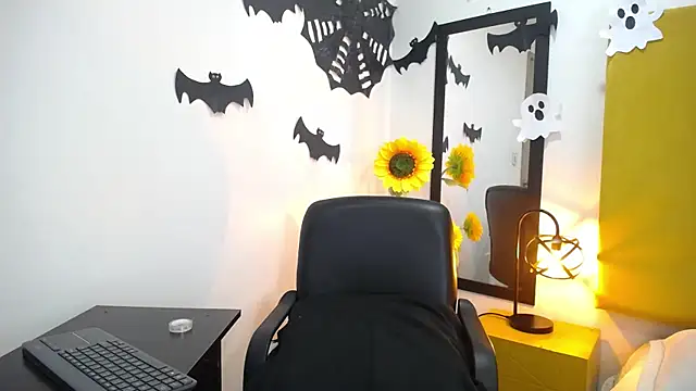 Lupiita223 online show from October 6, 1:06 pm