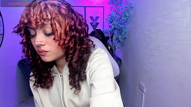 Theia moon online show from November 29, 1:37 pm