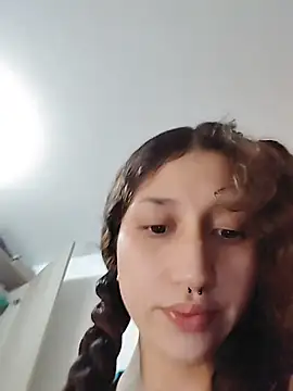 Queenjenn   online show from October 28, 5:52 pm