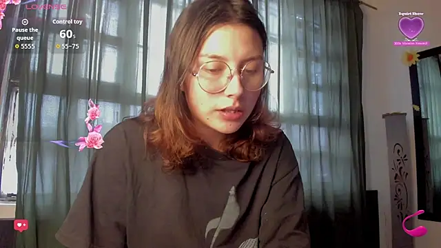 Noellesable online show from October 6, 5:07 pm