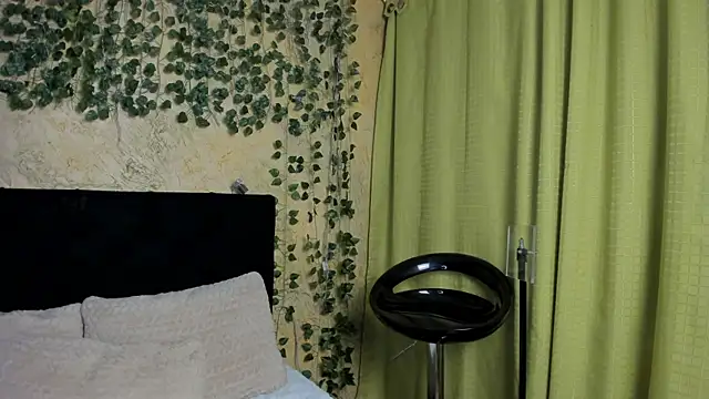 jenifer  power10 online show from January 6, 7:17 pm