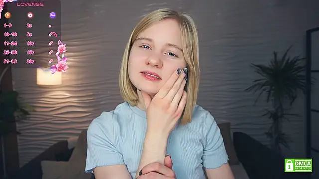 OdelinaFicken online show from December 19, 4:27 am