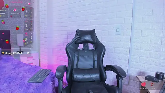 sweet kitty0110 online show from February 25, 10:41 pm