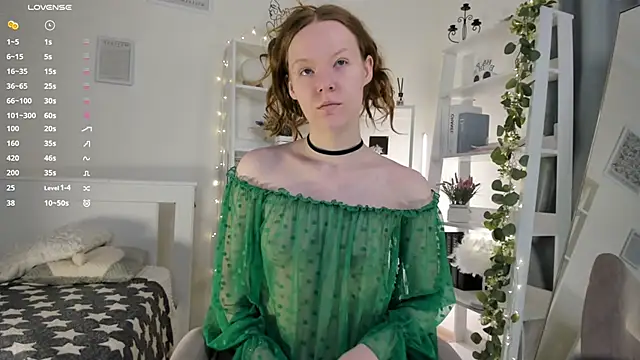 ZaraBluitt online show from March 12, 9:23 am