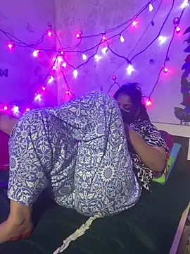 Black Glow online show from September 14, 5:44 pm