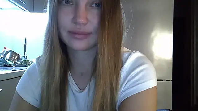 Lucky Anna online show from October 17, 7:39 pm