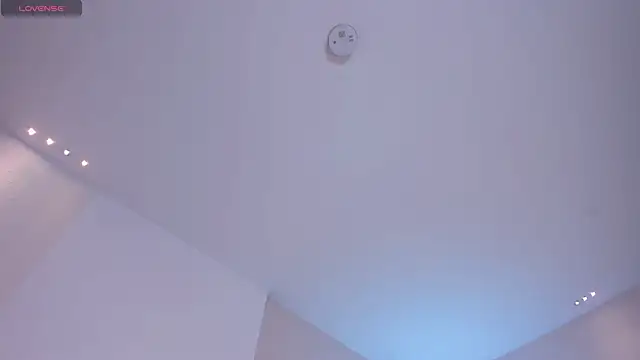 AlinaKravitz online show from April 12, 6:54 pm