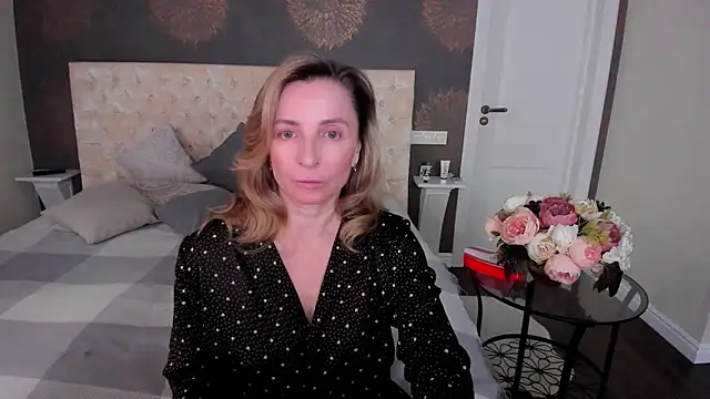 AllisonWilliams online show from March 6, 3:29 pm